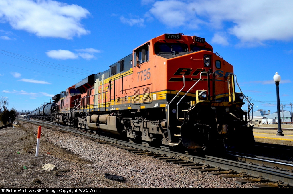 BNSF 7795